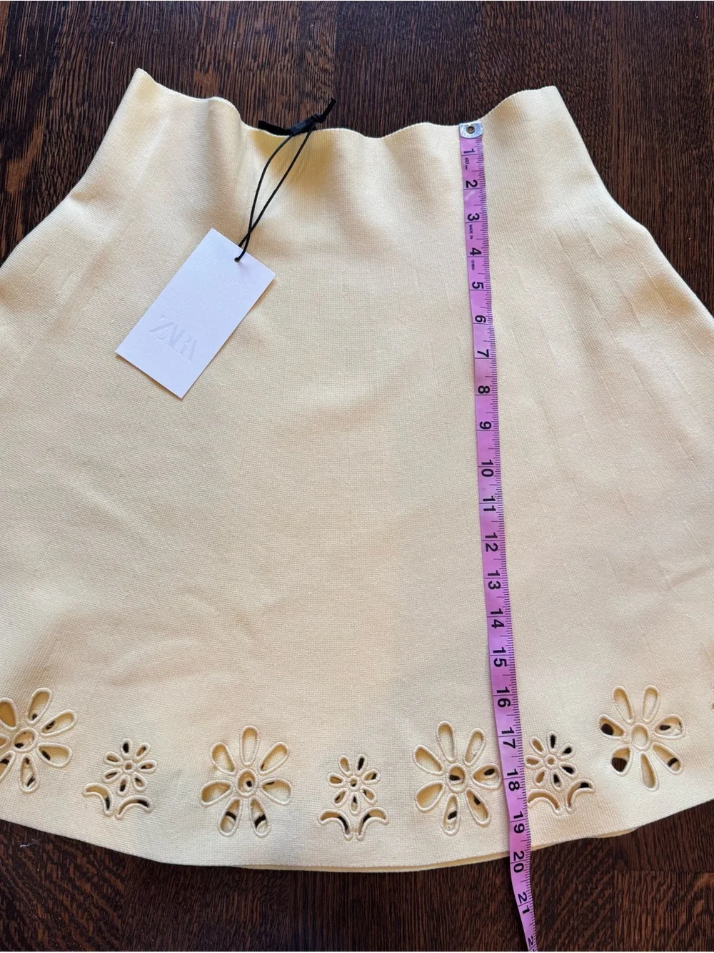 Zara NWT Eyelet Embroidered Knit Mini Skirt in butter yellow high waisted